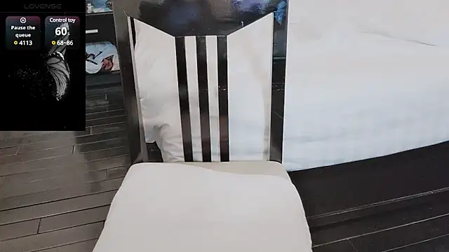 Snapshot of Sophie_Secret chatting on 02.16.25 Sophie Secret online show from 02.16.25