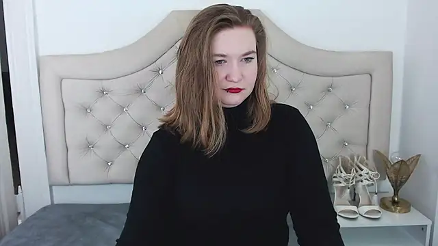 Snapshot of LaraDream chatting on 01.27.25 LaraDream online show from 01.27.25