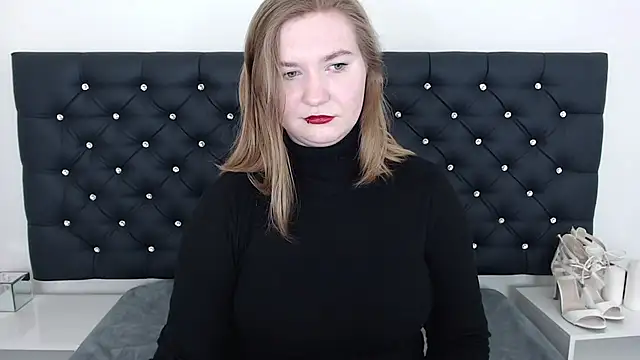 Snapshot of LaraDream chatting on 03.06.25 LaraDream online show from 03.06.25