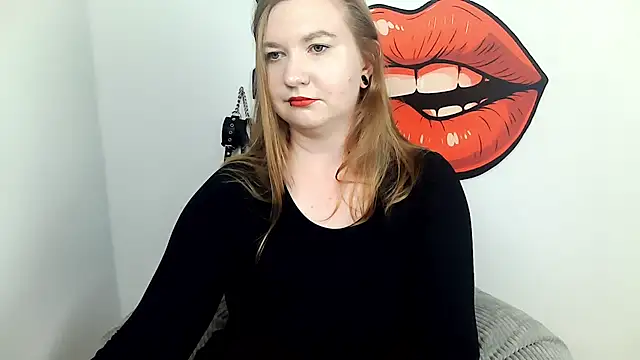 Snapshot of LaraDream chatting on 09.09.25 LaraDream online show from 09.09.25