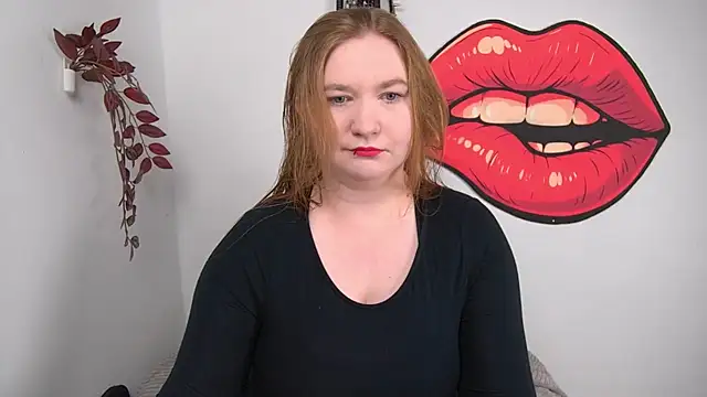 Snapshot of LaraDream chatting on 03.30.26 LaraDream online show from 03.30.26