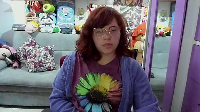 Snapshot of soficammy chatting on 01.29.25 soficammy online show from 01.29.25