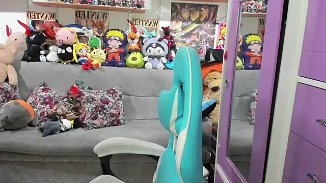 Snapshot of soficammy chatting on 10.27.25 soficammy online show from 10.27.25