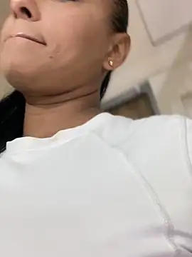 Snapshot of sofia_xxx02 chatting on 02.20.26 sofia xxx02 online show from 02.20.26