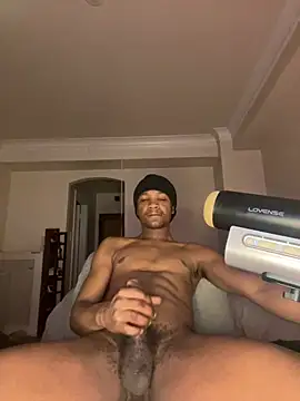 Snapshot of Letgeti chatting on 02.13.26 Letgeti online show from 02.13.26