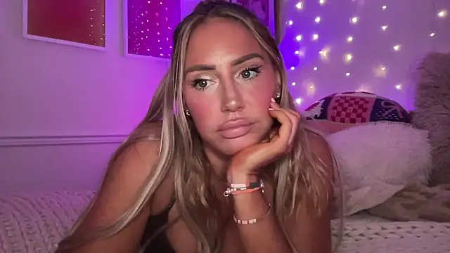 Fitnessbabe69 online show from 04.05.26