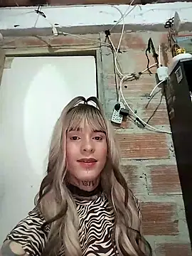 333kristal777 online show from 02.22.25