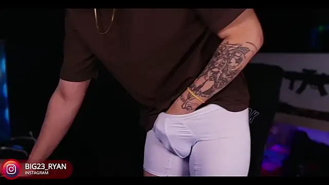 bigryann23 online show from 01.18.25